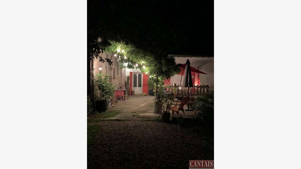 Vente auberge de caractère axe Bordeaux Agen
