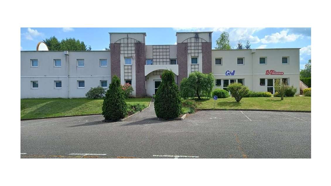 Vente hôtel restaurant de 36 chambres à Merlines