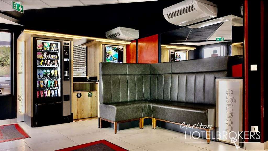 Vente hôtel économique à 10 min du centre ville 54