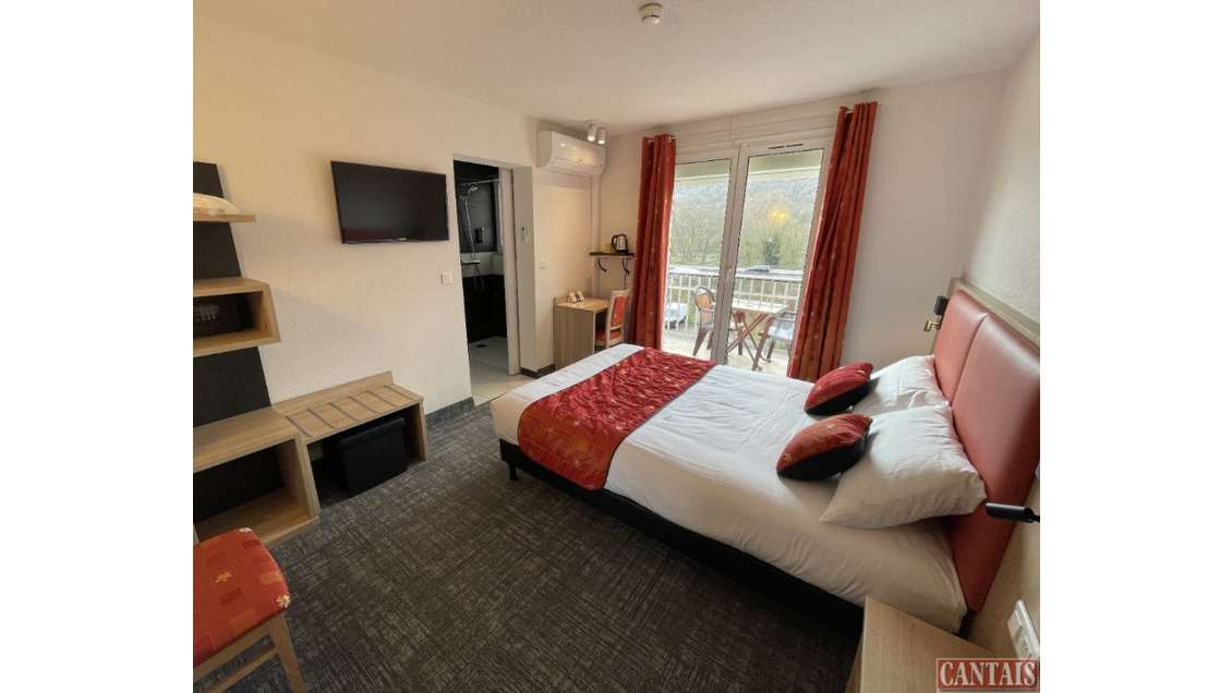 AV hôtel axe Nancy-Metz proche sortie d'autoroute