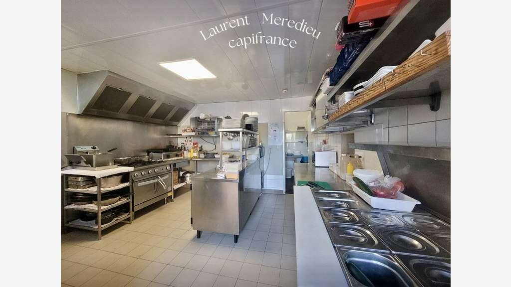 Bar hôtel restaurant VAE à céder à Mirambeau (17)