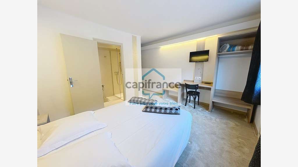A vendre hôtel 18 chambres + 1 appartement Modane