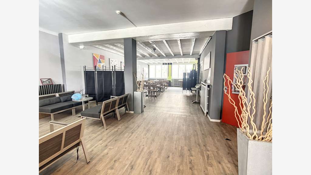 A vendre hôtel 18 chambres + 1 appartement Modane