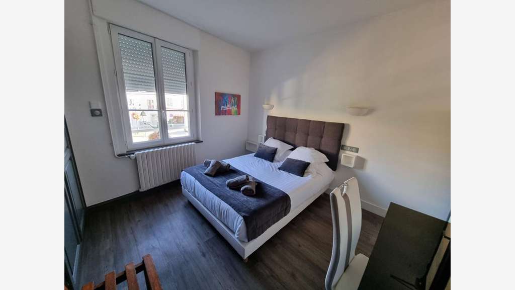 Cède hôtel secteur Montargis et forêt d'Orléans