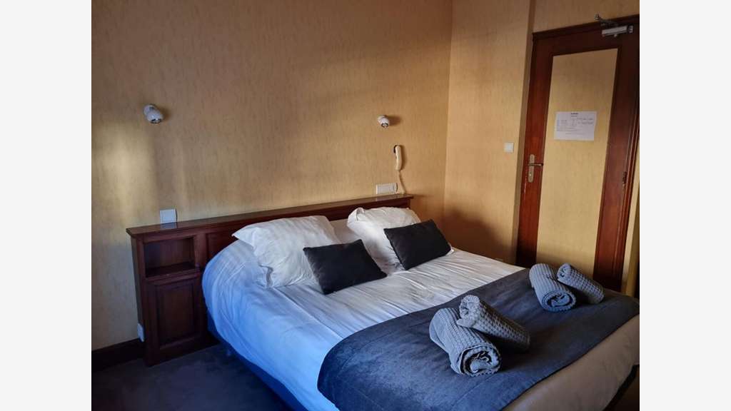 Cède hôtel secteur Montargis et forêt d'Orléans