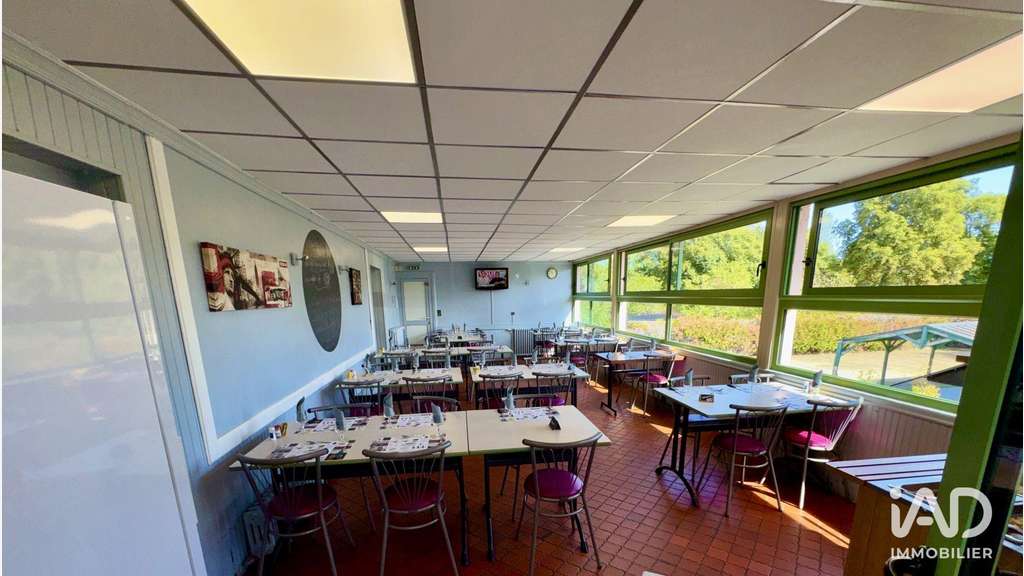 Vente bar restaurant 200m² à Montfort-Le-Gesnois