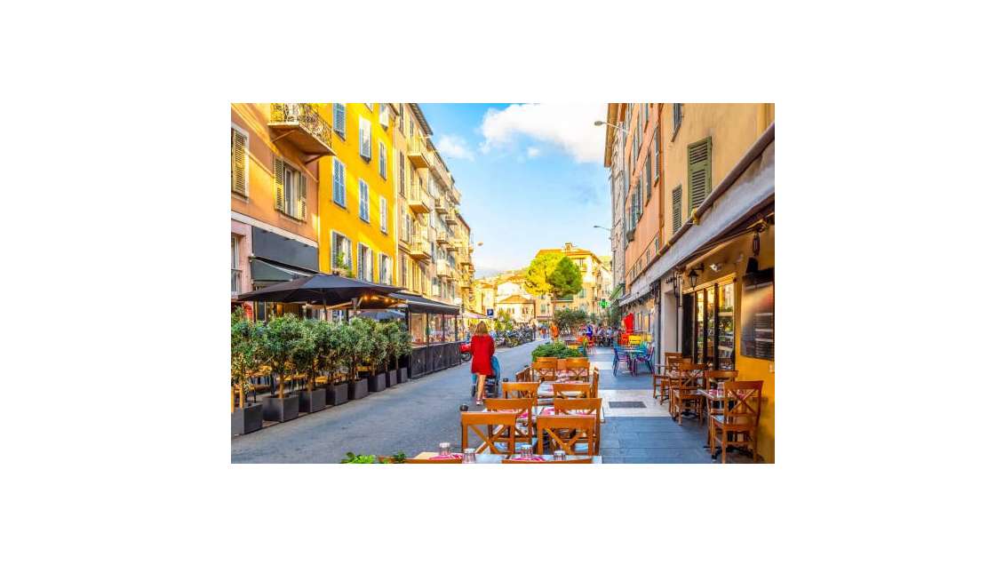 A vendre hôtel bureau de 20 à 30 chambres à Nice