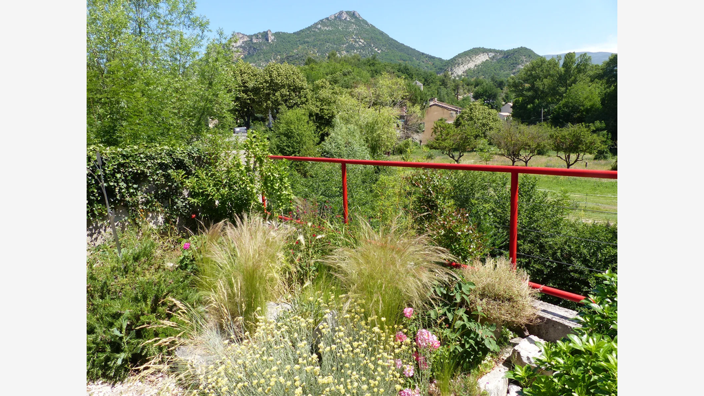 À vendre FDC plus murs Auberge Drôme provençale