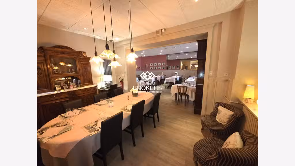 A vendre murs & fonds 800m² au centre d’Oyonnax