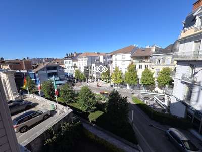 A vendre murs & fonds 800m² au centre d’Oyonnax