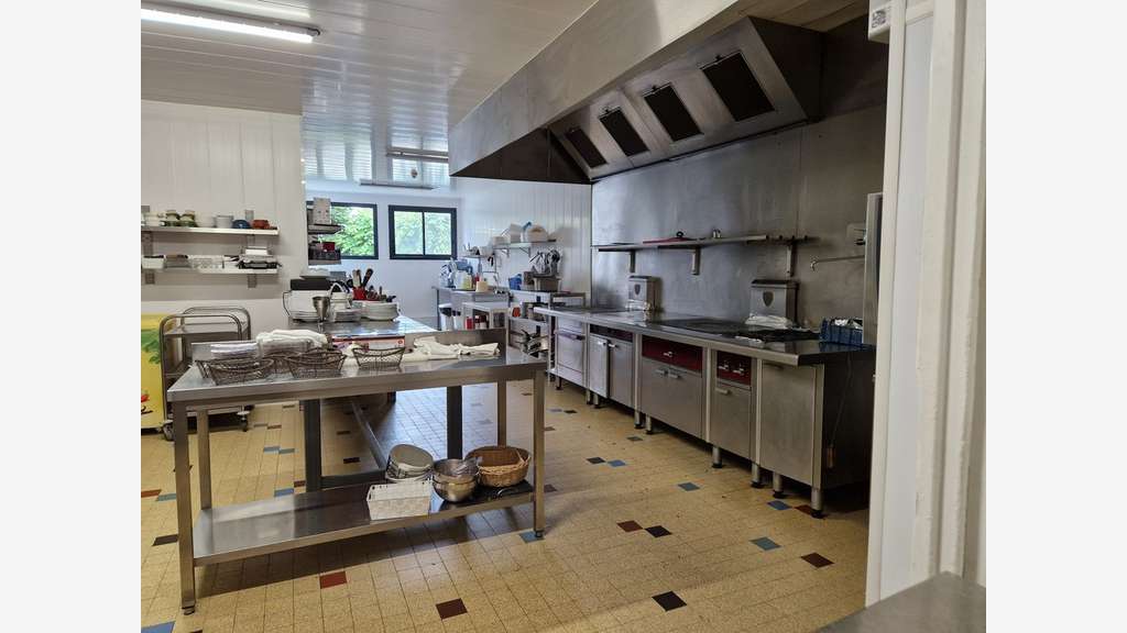 Vente hôtel restaurant 2 ** rénové Paray Le Monial
