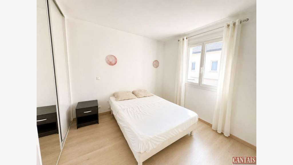 Vente hôtel bureau sortie d'autoroute en Provence