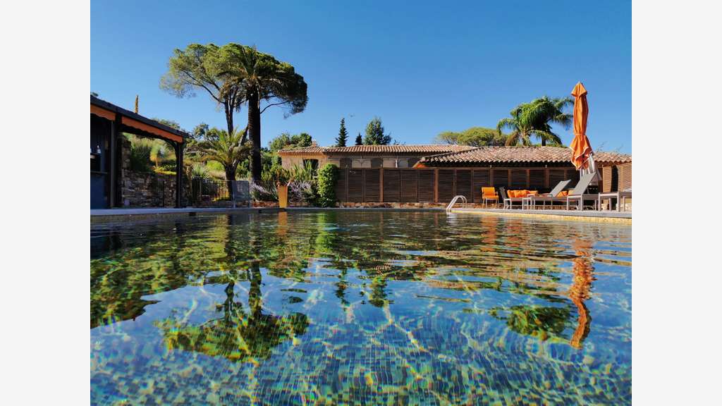Vente hôtel restaurant sur 4 ha à Ramatuelle