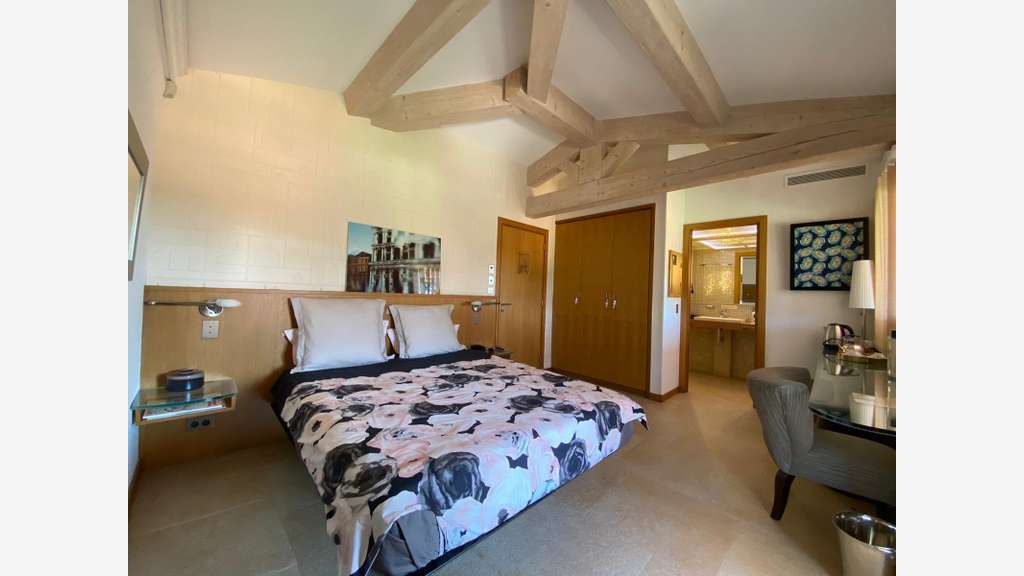 Vente hôtel restaurant sur 4 ha à Ramatuelle