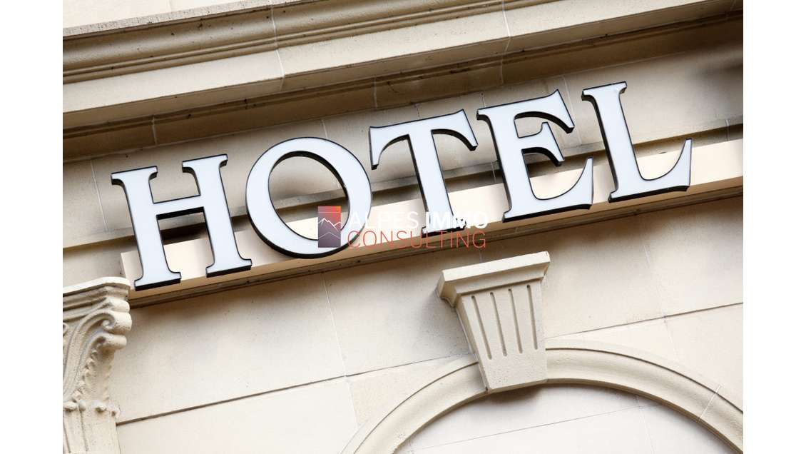 Vente hôtel bureau 3 *** axe Annecy Genève