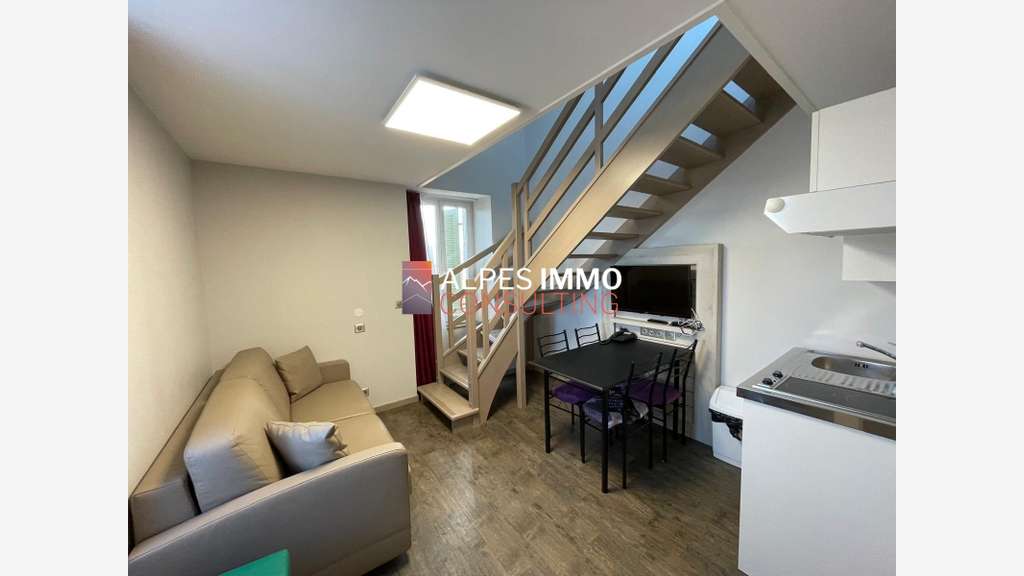 Vente hôtel bureau 3 *** axe Annecy Genève