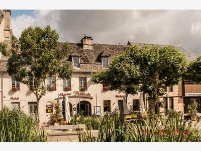 Hôtel-restaurant à vendre au centre d'Argentat