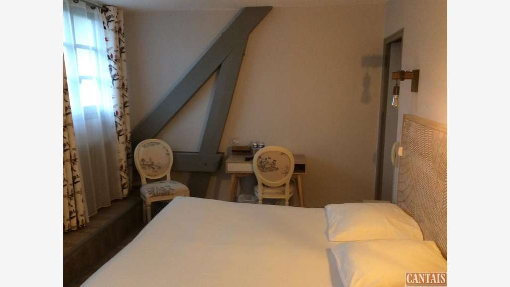 Vente hôtel restaurant log axe Poitiers Limoges