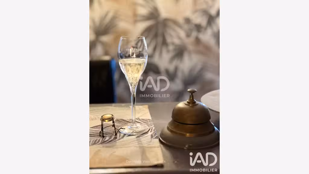 Vente murs et fonds hôtel-restaurant à Grans
