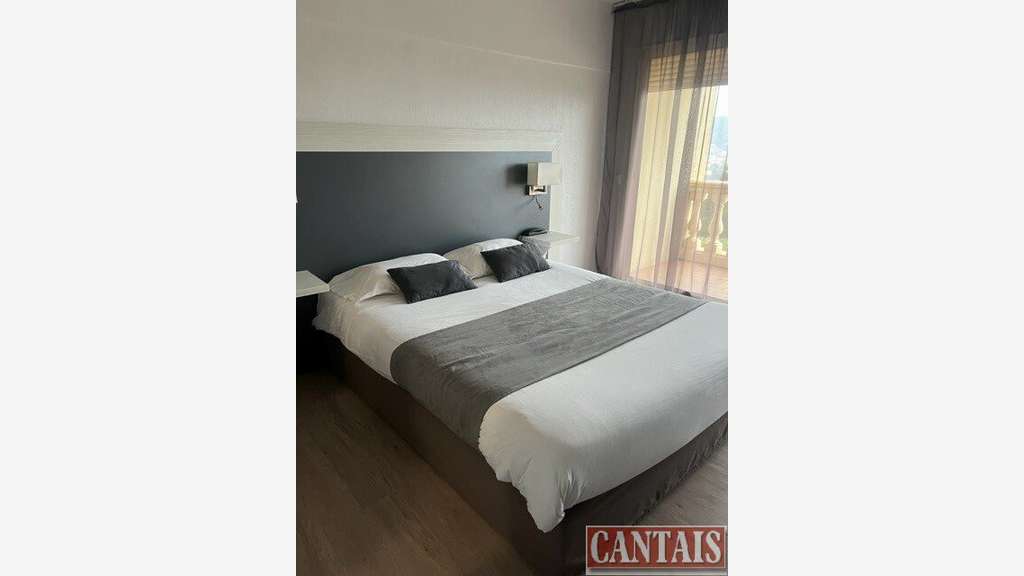 Vente hôtel restaurant + 25 chambres Côte d'Azur