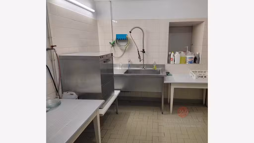 Hôtel restaurant de charme en vente à Lodève