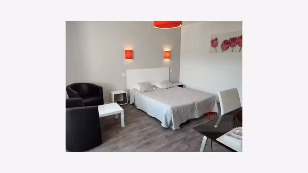 Hôtel restaurant de charme en vente à Lodève