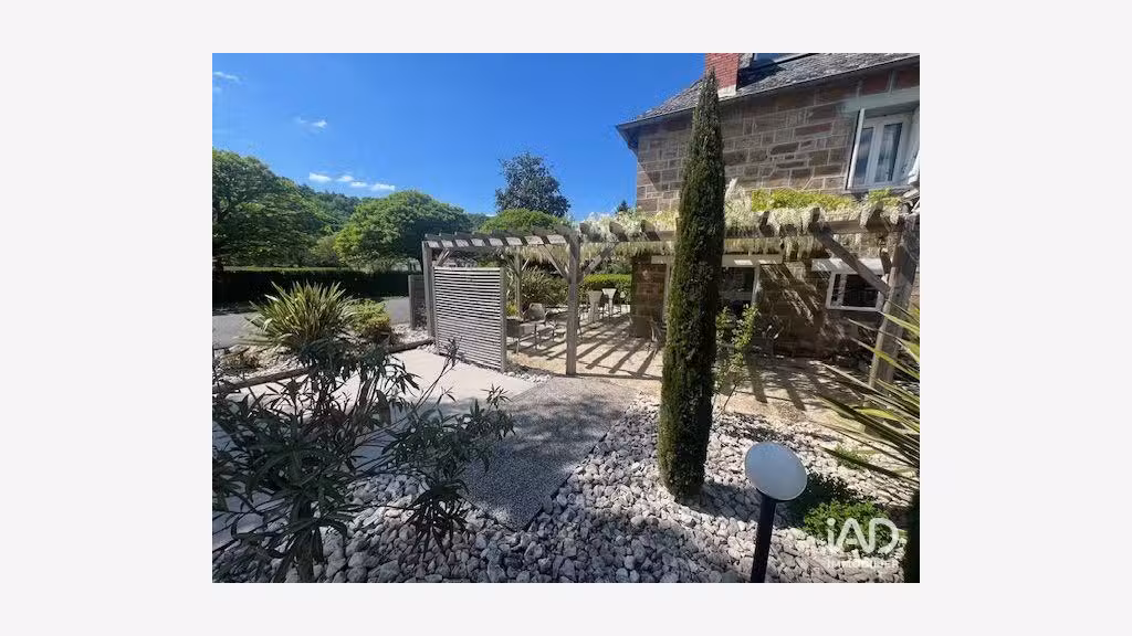 Vente hôtel-restaurant de charme à Saint-Viance