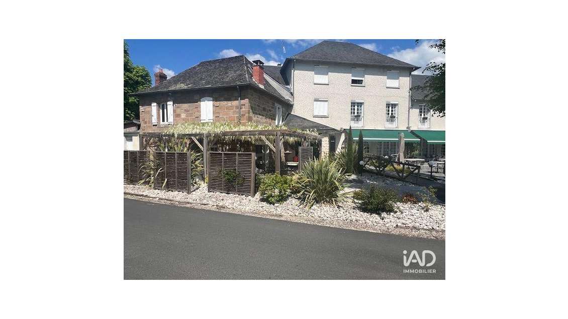 Vente hôtel-restaurant de charme à Saint-Viance