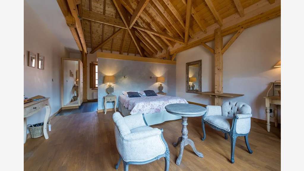 Hôtel restaurant éco-labellisé à vendre à Signy  
