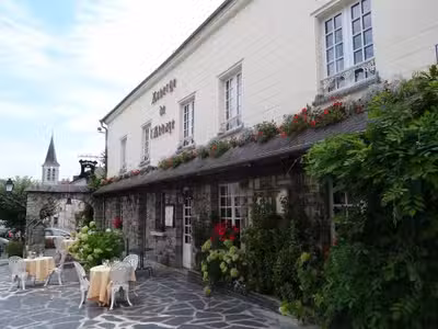 Hôtel restaurant éco-labellisé à vendre à Signy  
