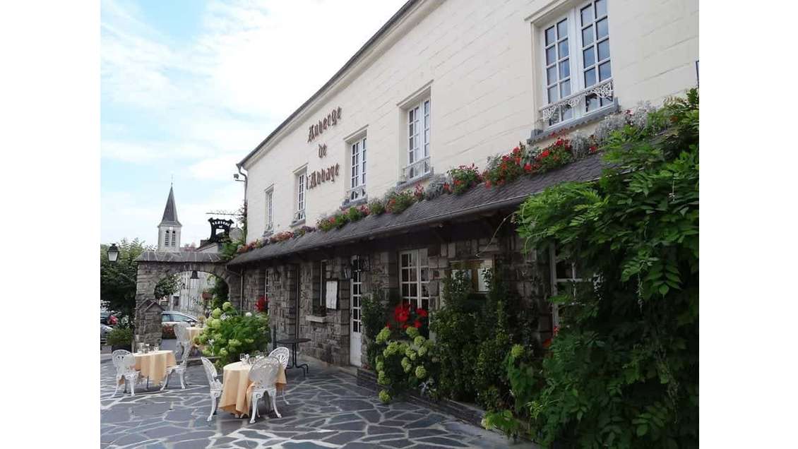 Hôtel restaurant éco-labellisé à vendre à Signy