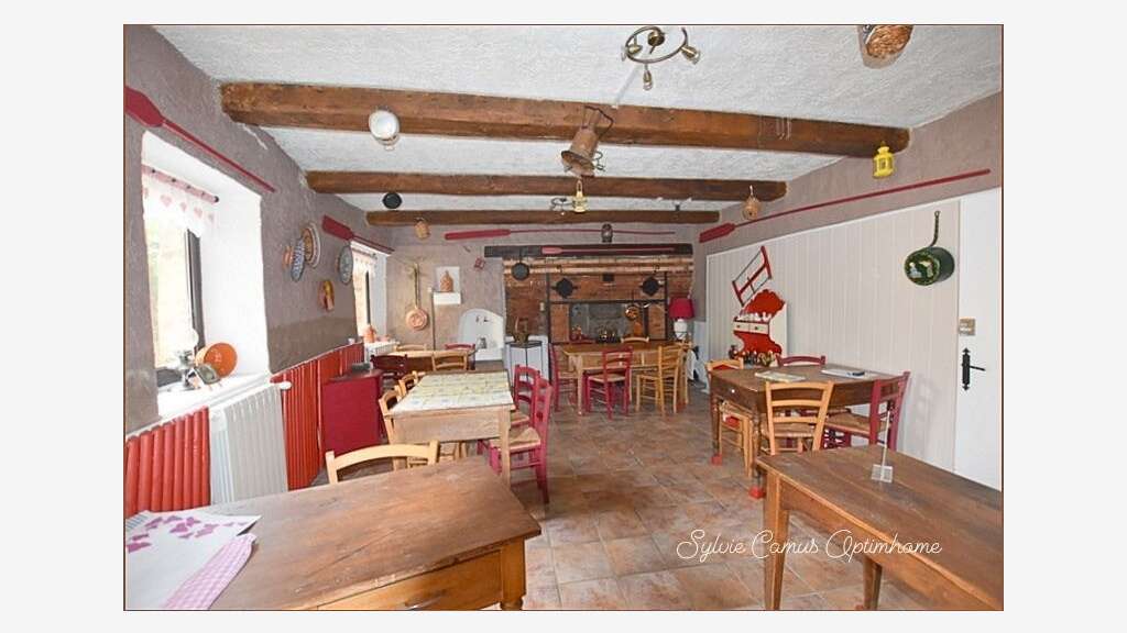 À vendre café restaurant chambres hôtes Rochepaule