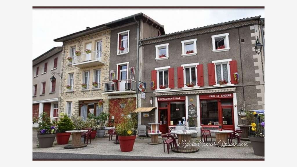 À vendre café restaurant chambres hôtes Rochepaule