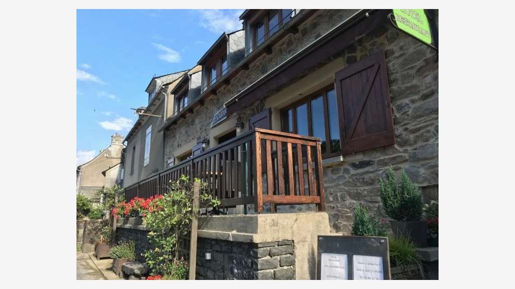 A vendre hôtel-restaurant murs et fonds en Aubrac