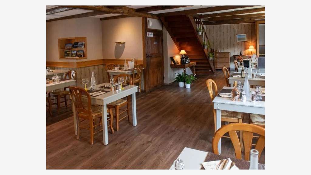 A vendre hôtel-restaurant murs et fonds en Aubrac