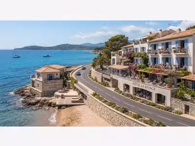 Hôtel fods et murs vue panoramique mer dans le Var