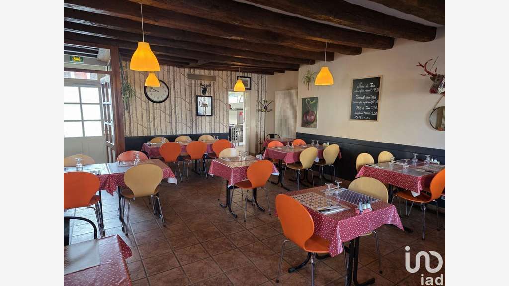 Hotel restaurant à Saint-Flovier