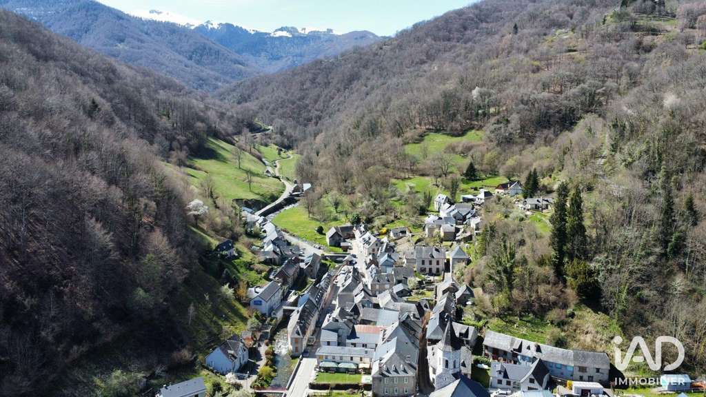 Hotel restaurant à Saint-Lary