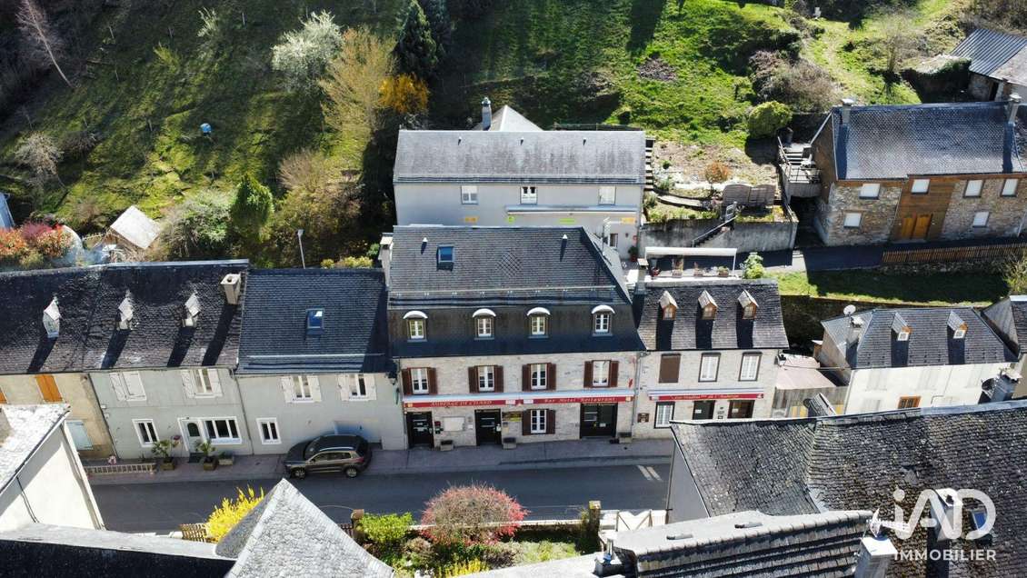 Hotel restaurant à Saint-Lary