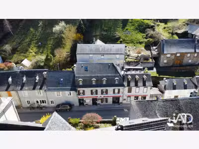 Hotel restaurant à Saint-Lary