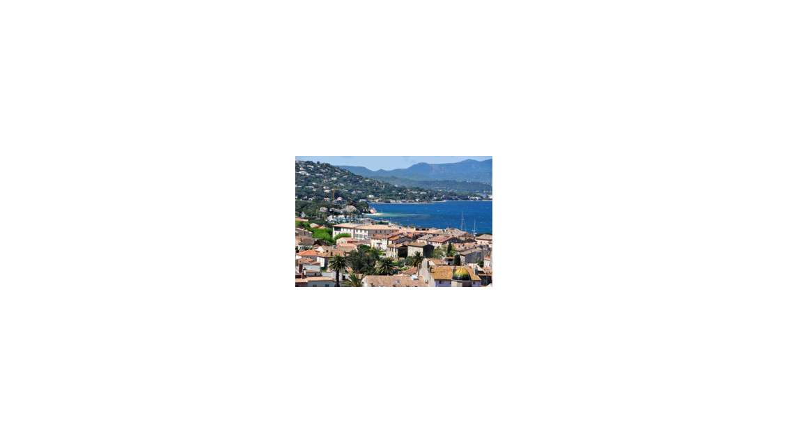 Hôtel 3* bord de mer à potentiel