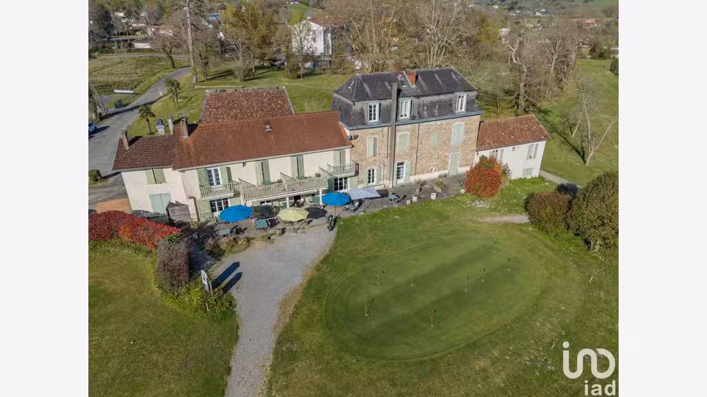 Hotel restaurant à Salies-de-Béarn