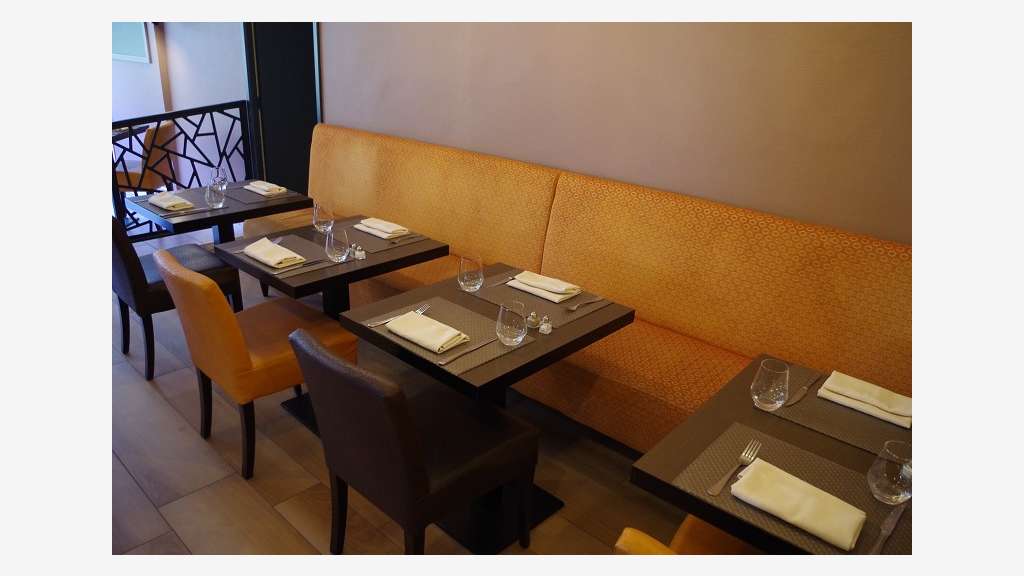Vente hôtel restaurant avec parking à Savenay
