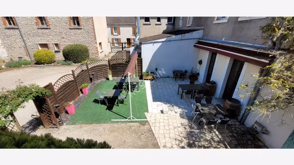 Hôtel Restaurant à vendre à Selles Sur Cher centre