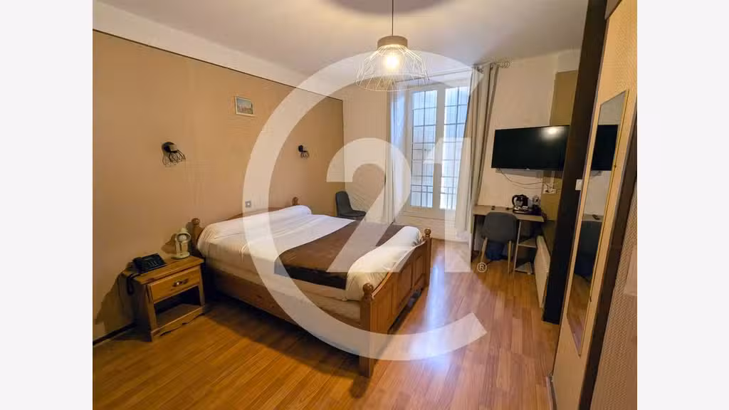 Hôtel restaurant à reprendre à Tournon Sur Rhône