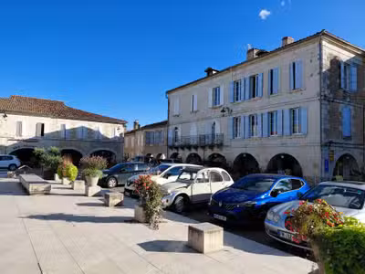 Vente café-restaurant 140m² à Valence sur Baise