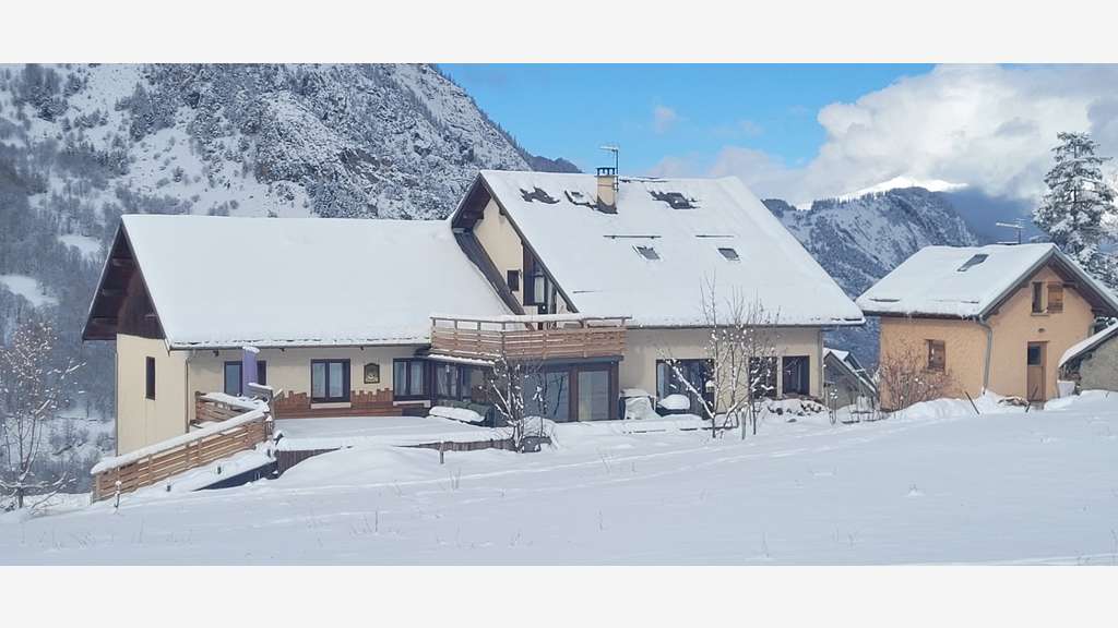 Vente hôtel restaurant ** station de ski Valloire 