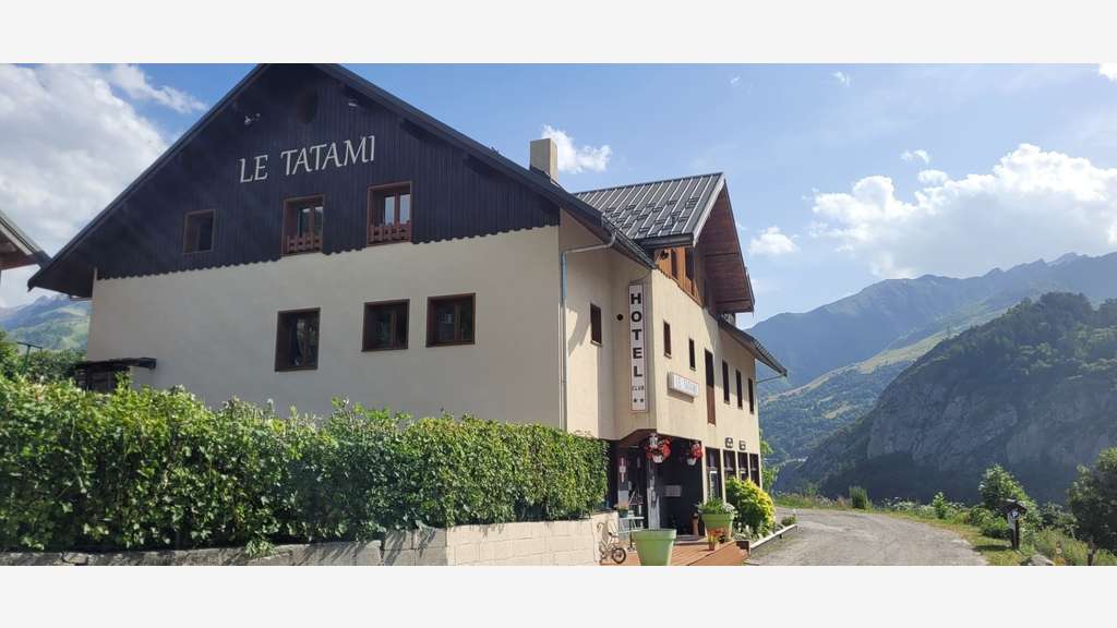 Vente hôtel restaurant ** station de ski Valloire 
