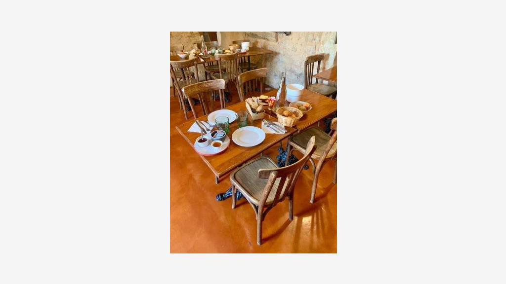 Vente hôtel restaurant lic IV au coeur du Luberon