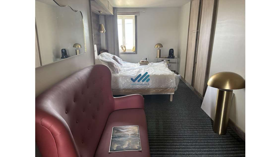 A vendre hôtel vue mer + maison à Bréville